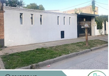 CASA EN YERBA BUENA, BARRIO LAS ACACIAS